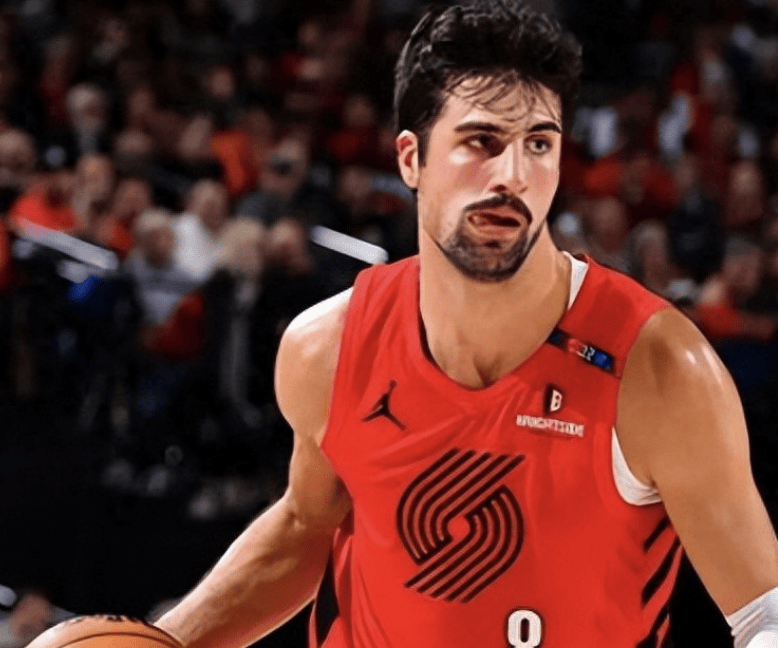 关于Ming爆冷击败独行侠，关键助攻引爆全场！的信息